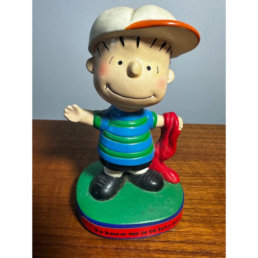 Vintage 1972 Peanuts Linus Figurine Determined Productions 5 Inch